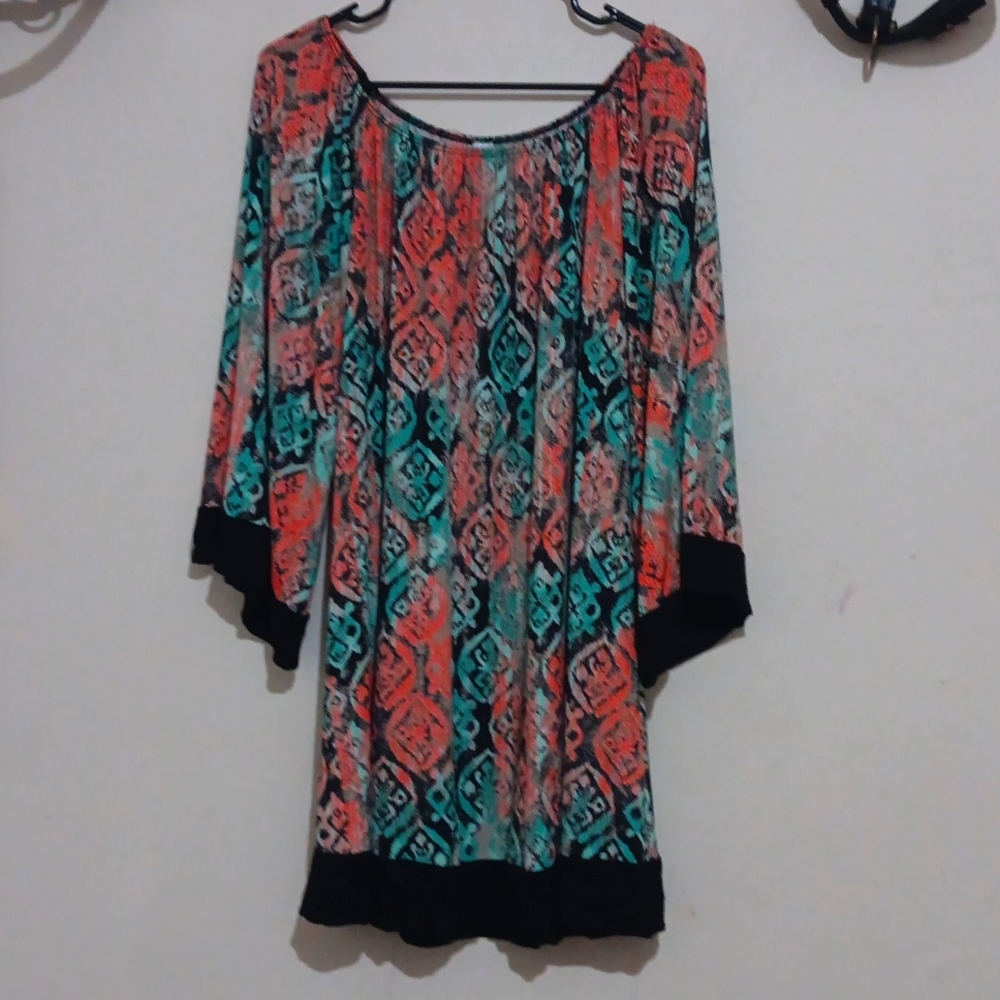 Short shoulder less dress